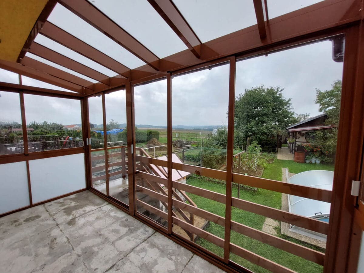 ALU-MASIV:  hliníkové zasklení balkonu: pohled zevnitř, Jilemnice