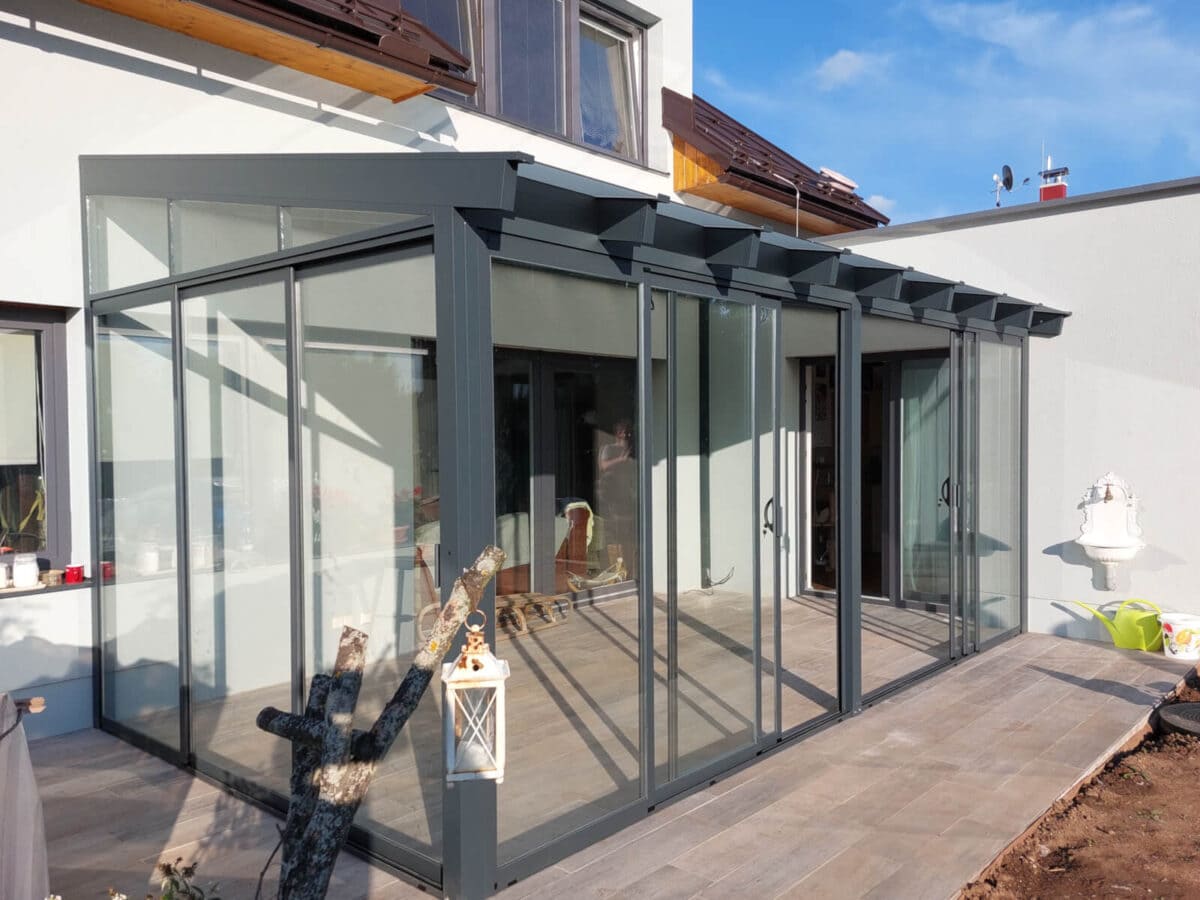 ALU-MASIV: zimní zahrada z hliníku: pohled z boku, Vrchlabí