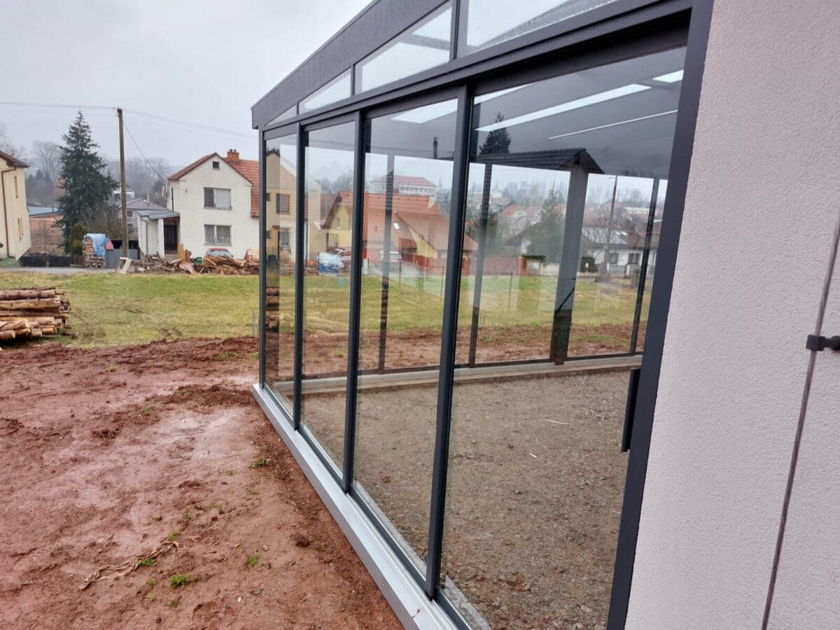 ALU-MASIV: zimní zahrada z hliníku: detailní pohled zboku, Knínice u Boskovic