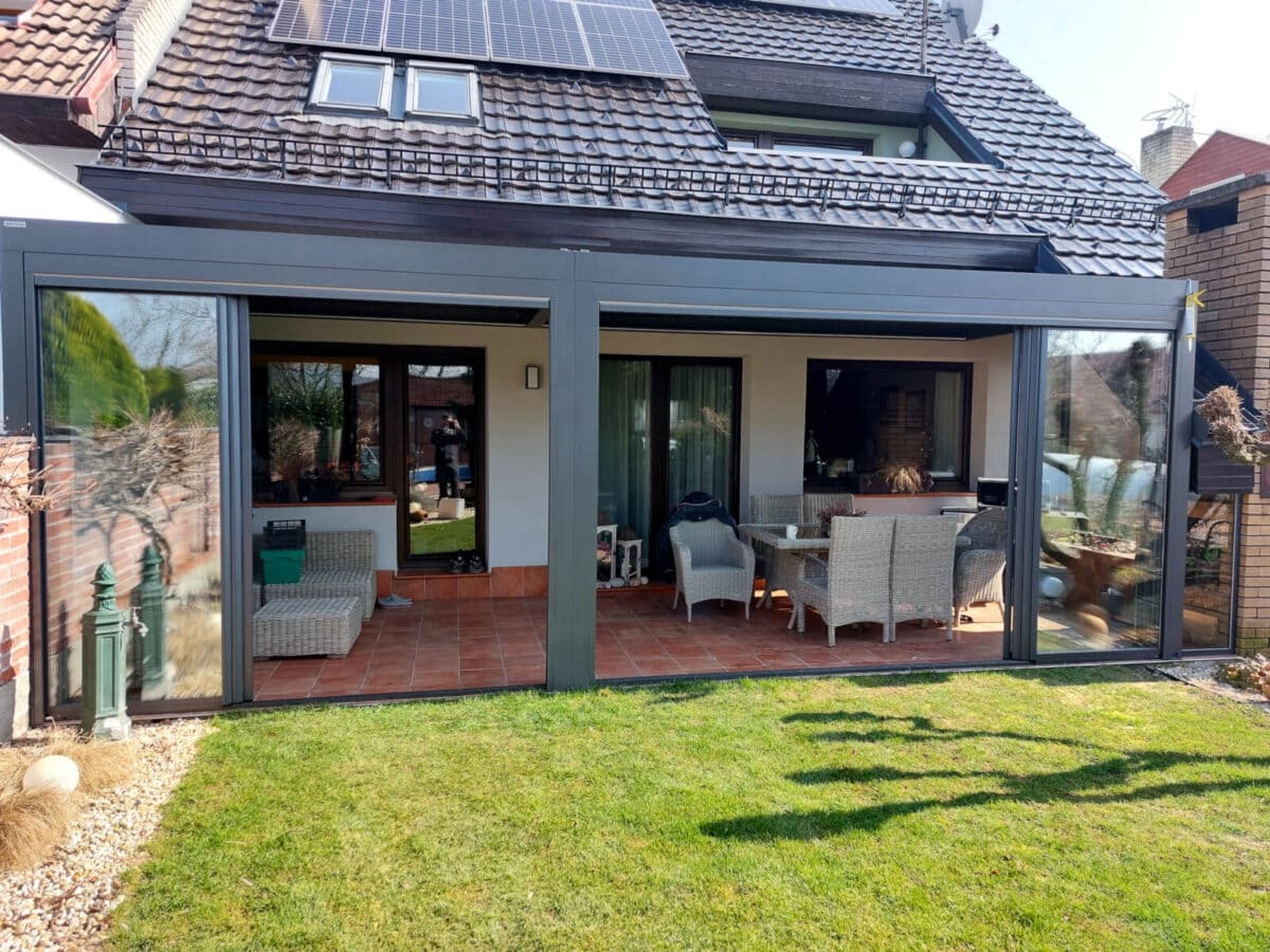 ALU-MASIV: zimní zahrada z hliníku: otevřené dveře, Uherský Brod