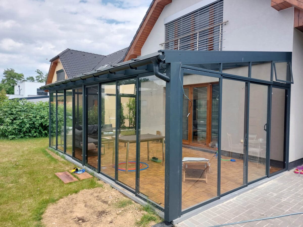 ALU-MASIV: zimní zahrada z hliníku, Hajany