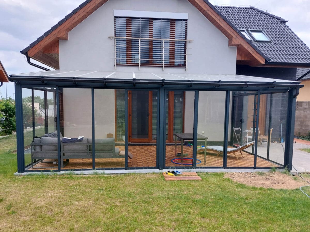 ALU-MASIV: zimní zahrada z hliníku, Hajany