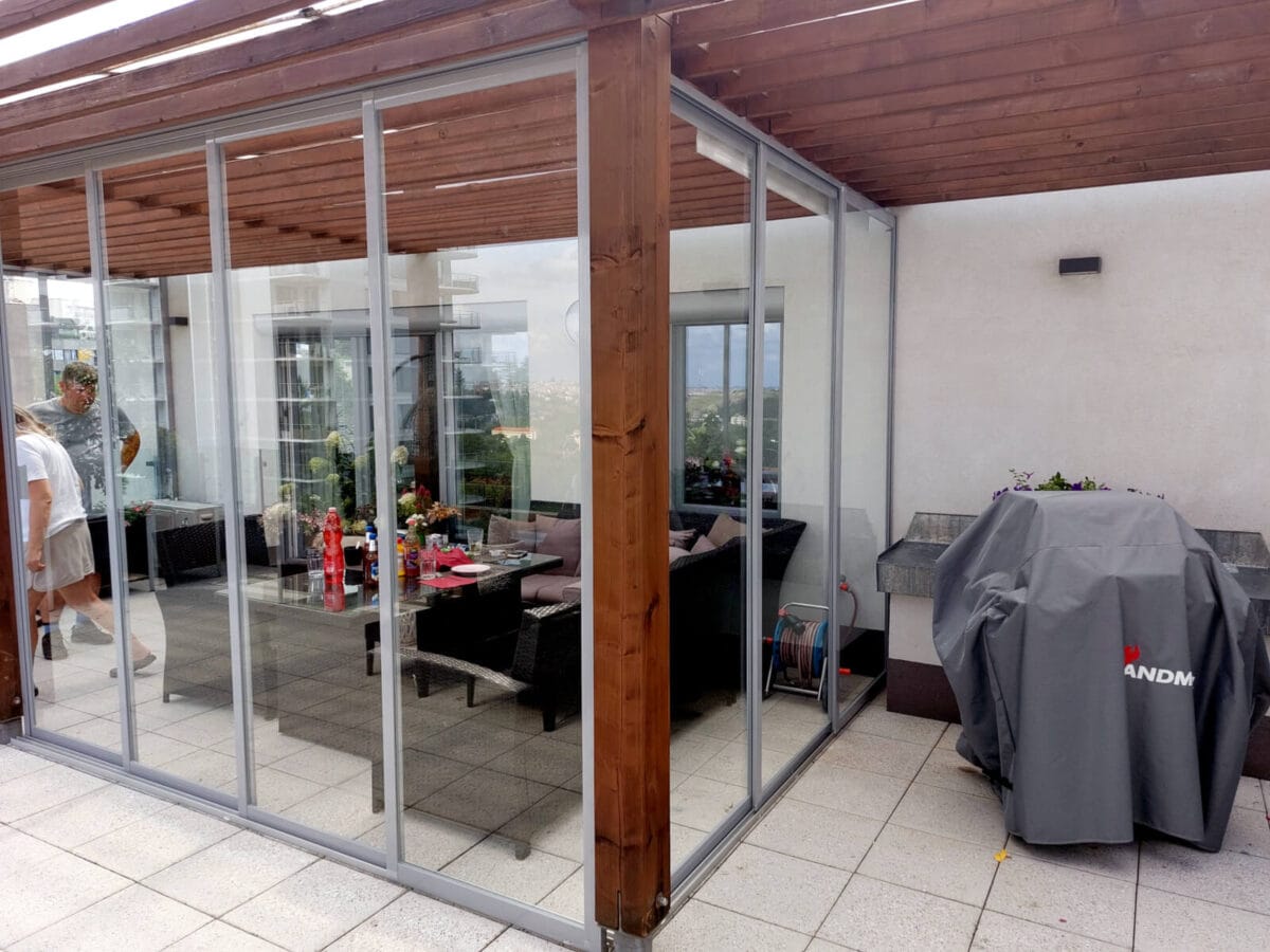 ALU-MASIV: zasklení pergoly, Barrandov (Praha)