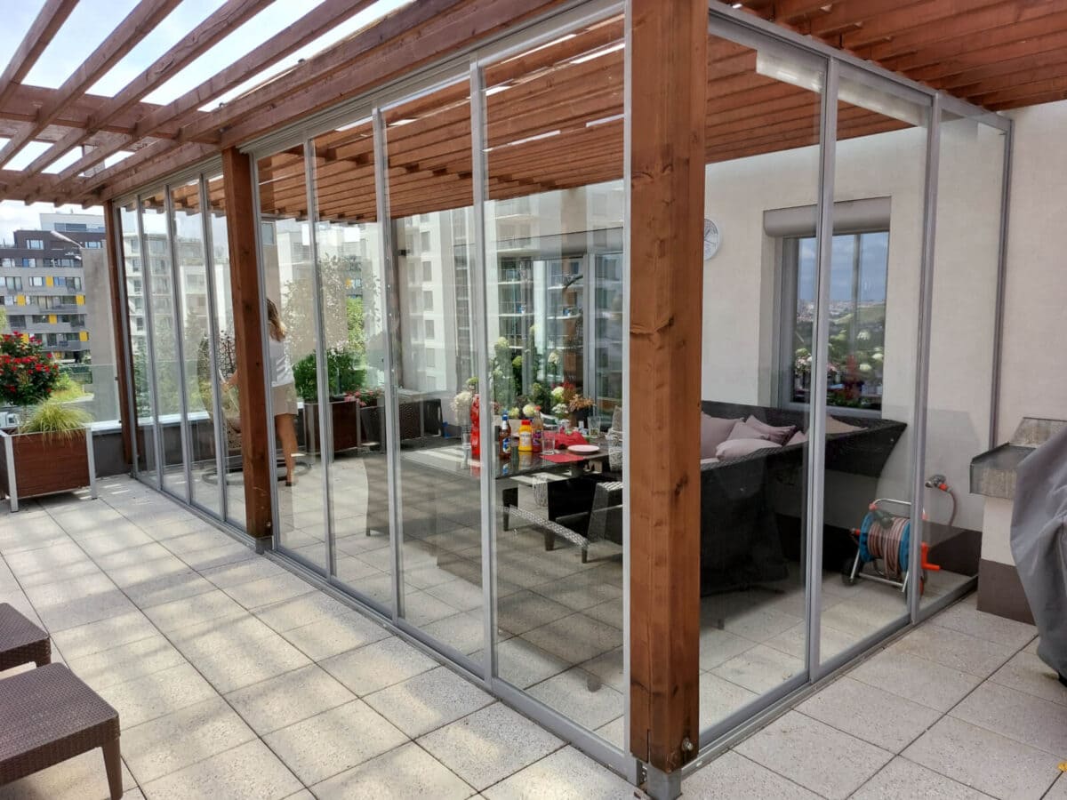 ALU-MASIV: zasklení pergoly, Barrandov (Praha)