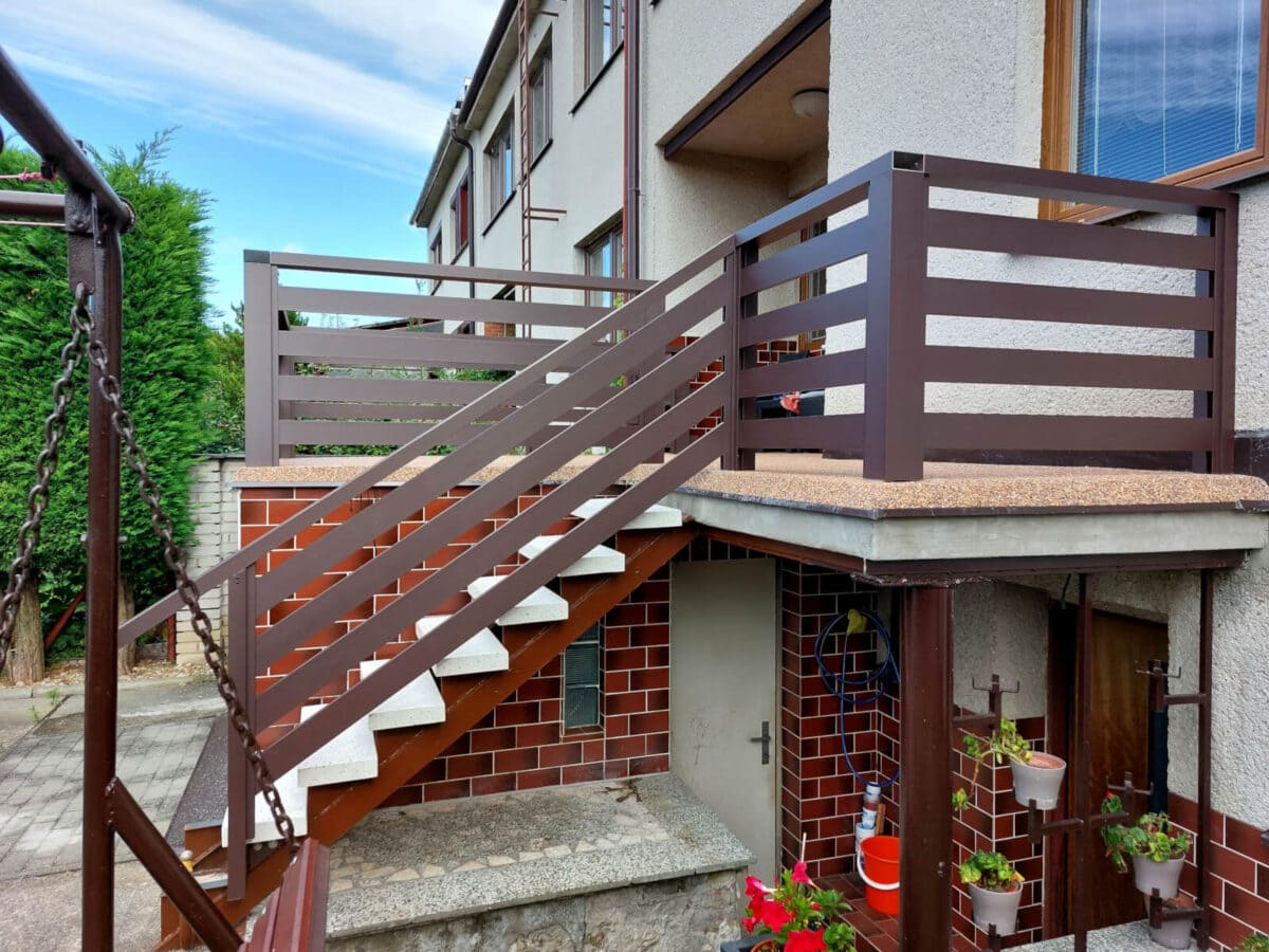 ALU-MASIV: hliníkové zábradlí, Holešov